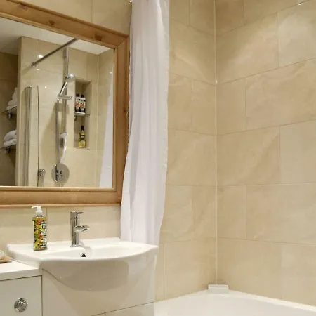 Granary Court Tatil Evi York